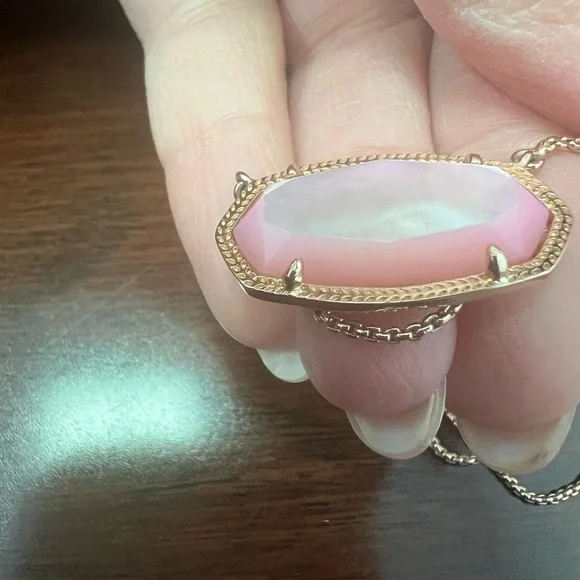 Kendra Scott Delaney Necklace - Picture 7 of 8